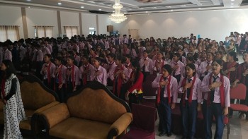 कुमुदिनीले गर्यो कक्षा ११का विद्यार्थीलाई स्वागत